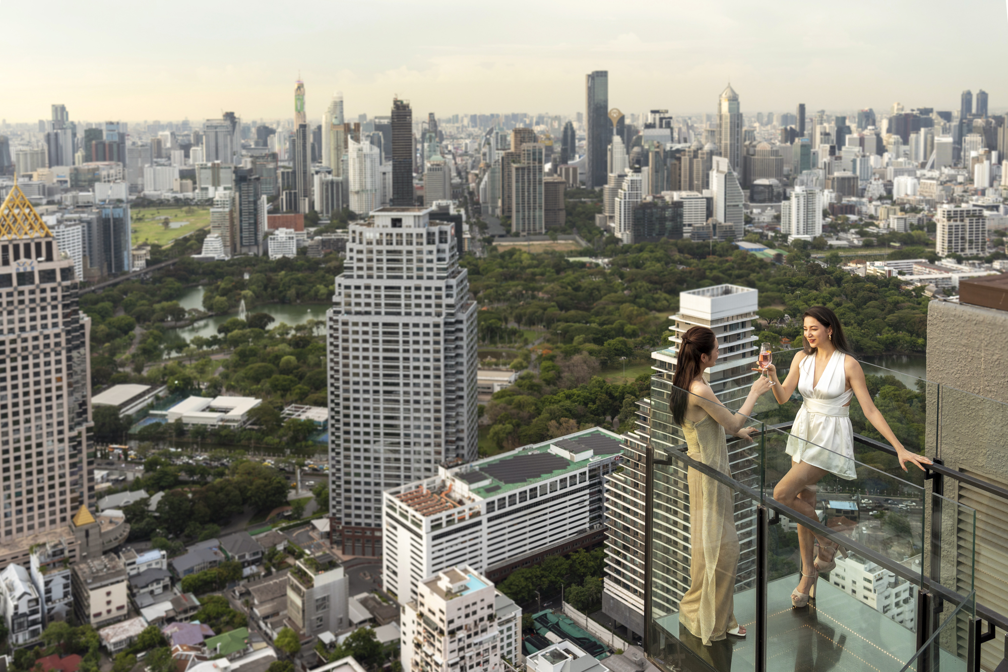 Banyan Tree Bangkok Moon Bar